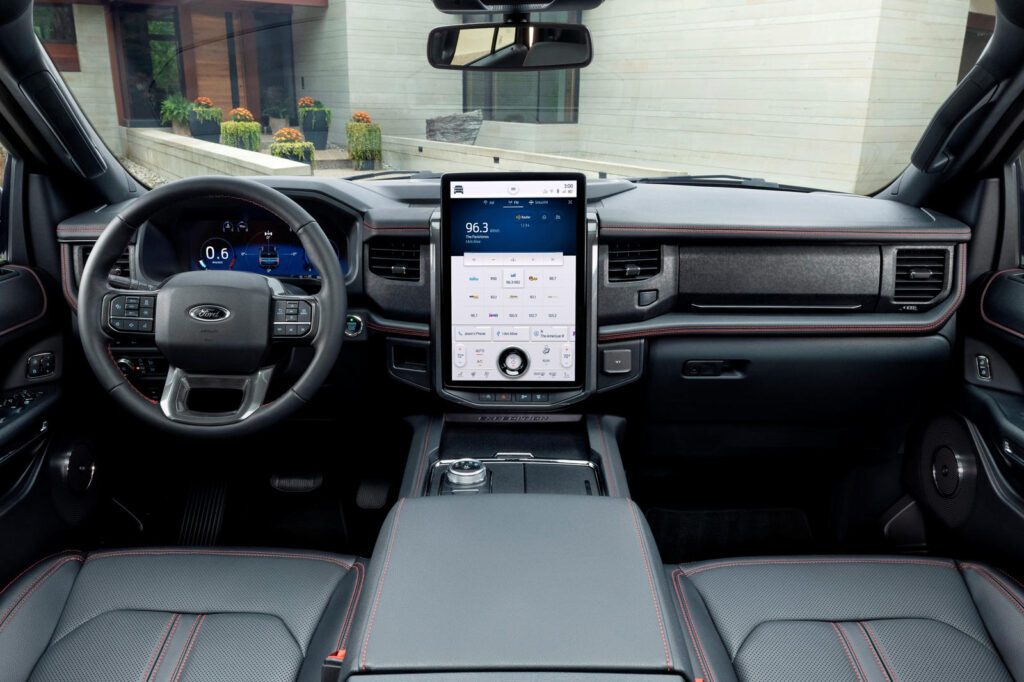 2024 Ford Expedition interior 