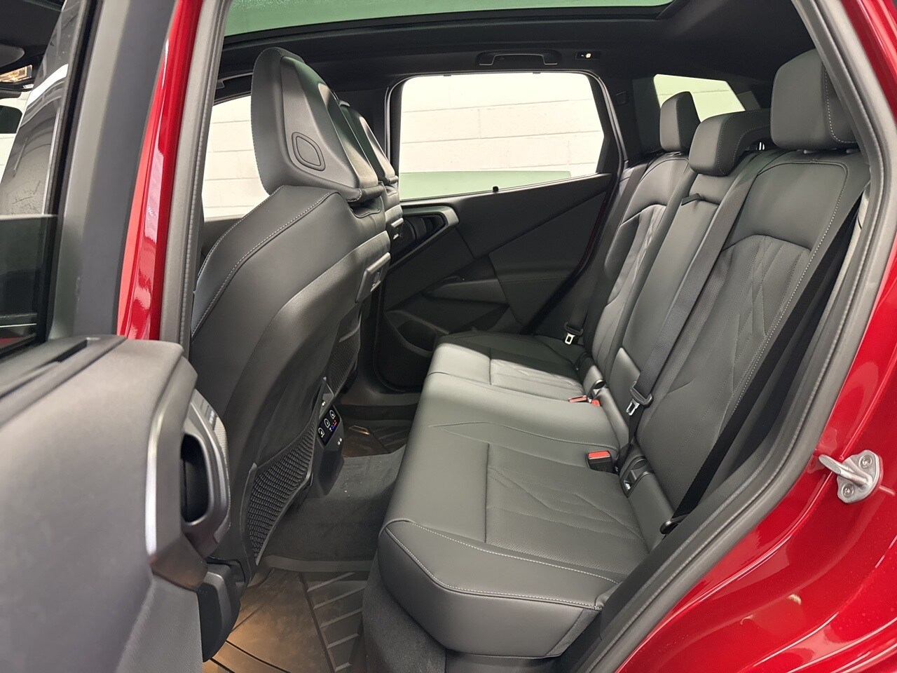 2025 BMW X3 interior