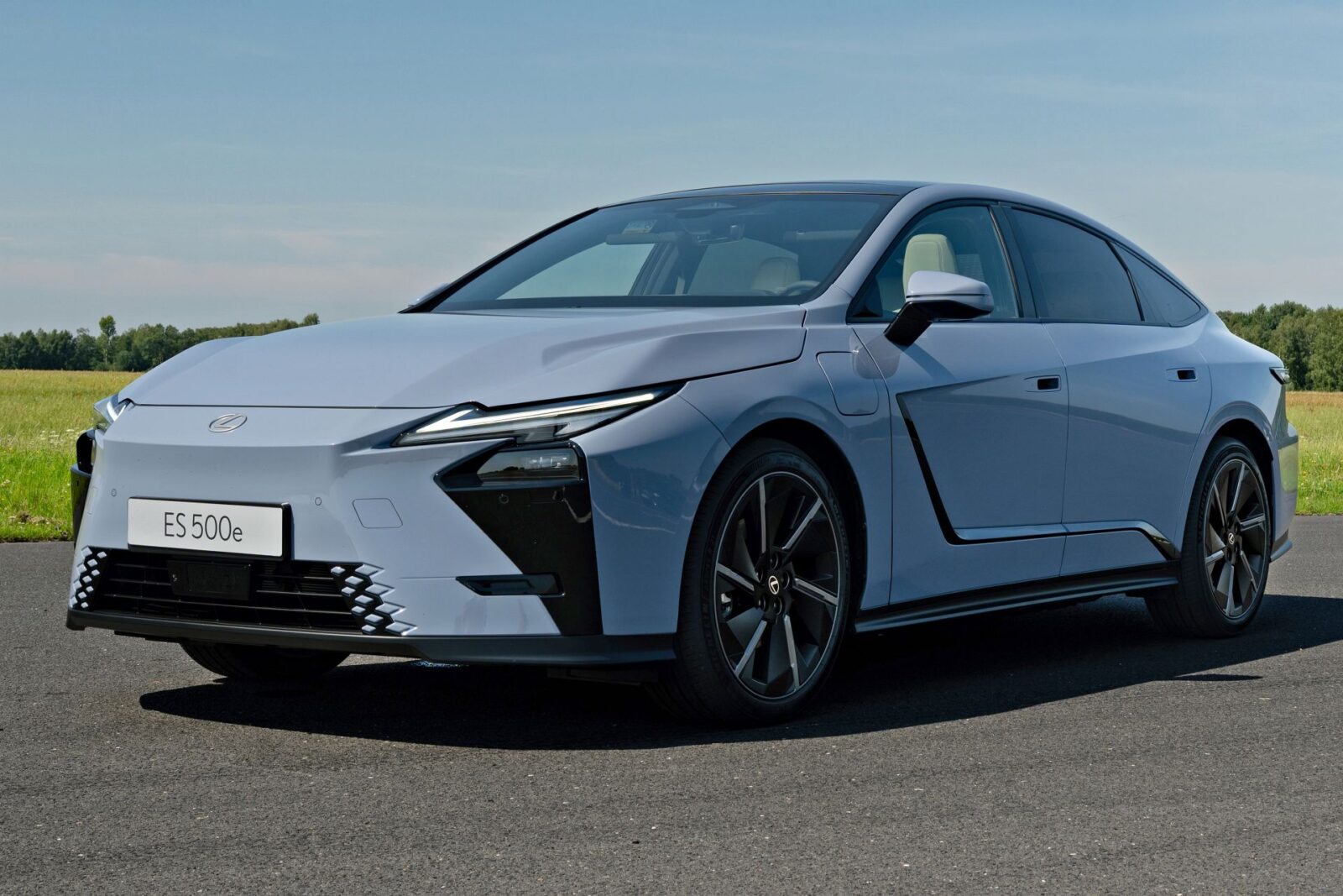 2026 Lexus ES Hybrid