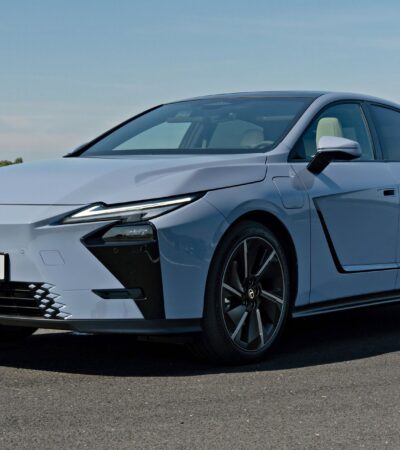 2026 Lexus ES Hybrid